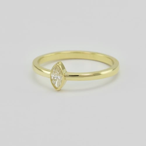 Zlatý zásnubní set prstenů s marquise certifikovaným diamantem Eliwa