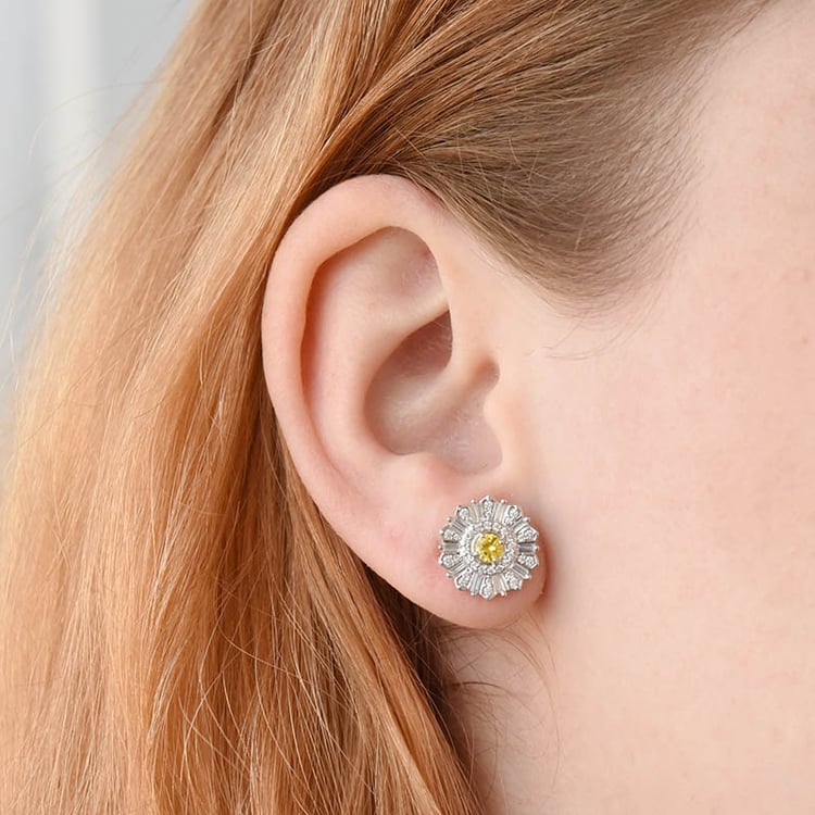 Náušnice ve tvaru květiny s diamanty a žlutým safírem 92769