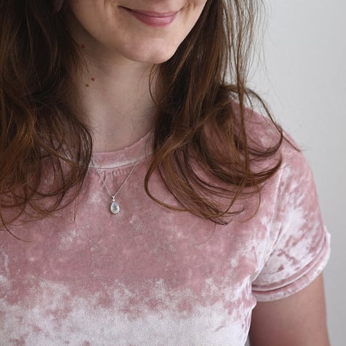 Zlatý přívěsek s měsíčním kamenem a diamantem Moontly