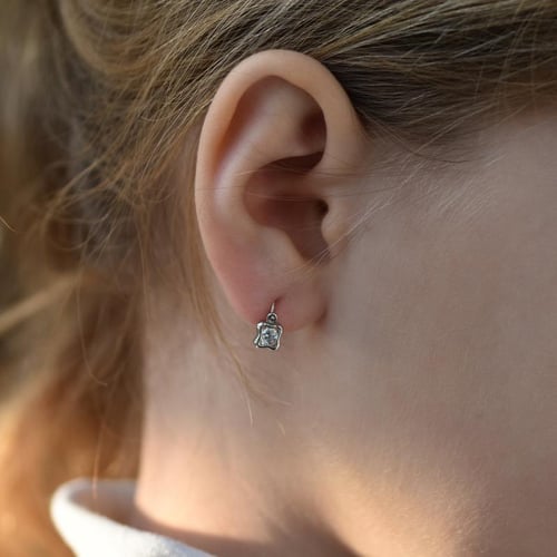 Zlaté náušnice pro děti s lab-grown diamanty Karola