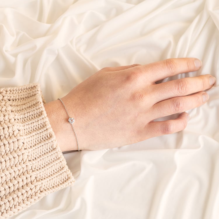 Zlatý náramek s bílým topazem Arleth 120740