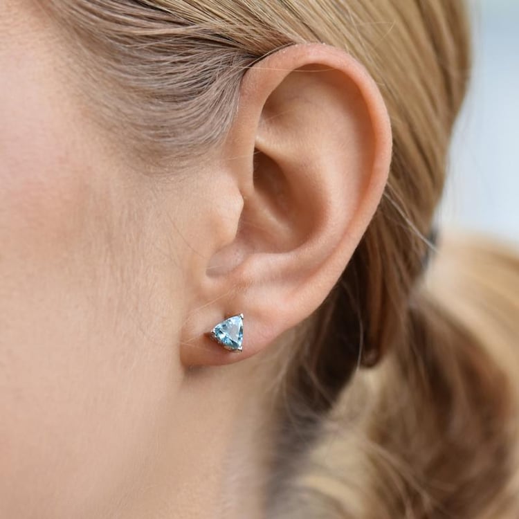 Švýcarský topaz ve stříbrných náušnicích 13982