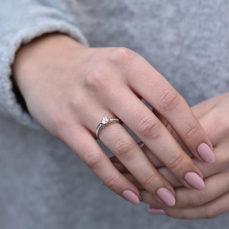 Zásnubní prsten s morganitem 43517