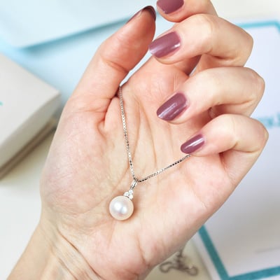 Náhrdelník s perlou
