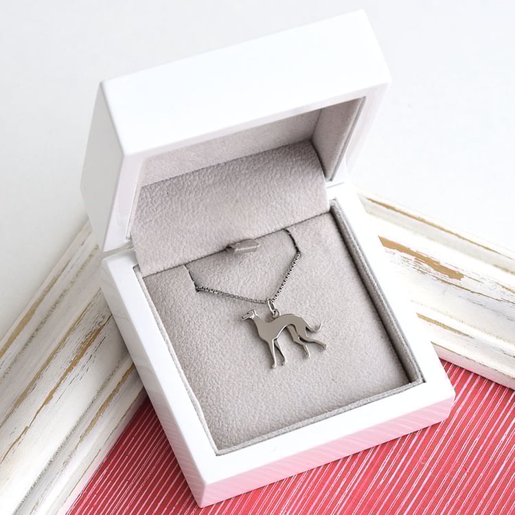 přívěsek ve tvaru psa ze stříbra 84465