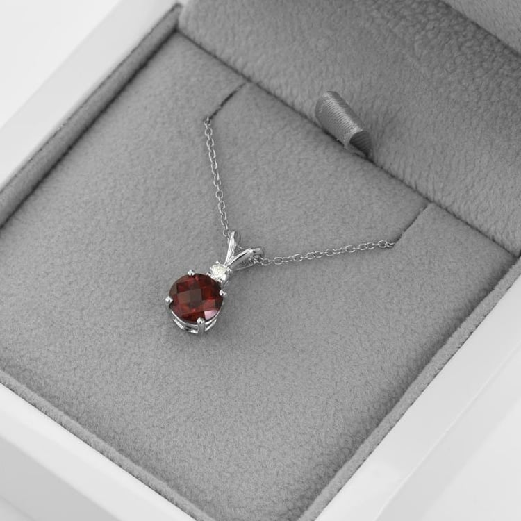 Granátový náhrdelník 24785