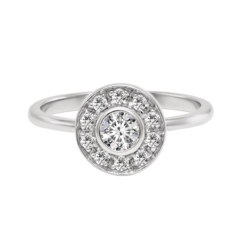 Lab-grown diamanty v halo zásnubním prstenu Fernanda