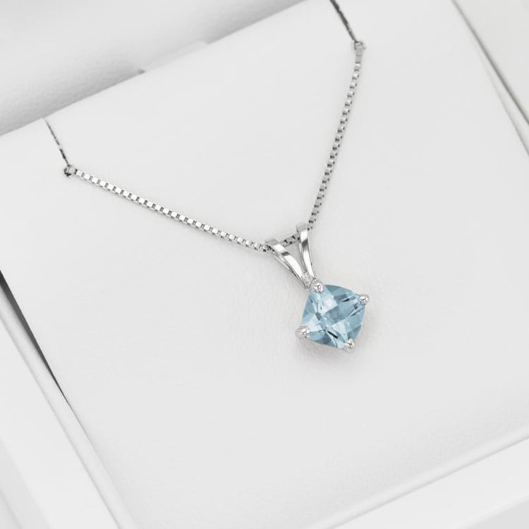 Náhrdelník s akvamarínem 15133