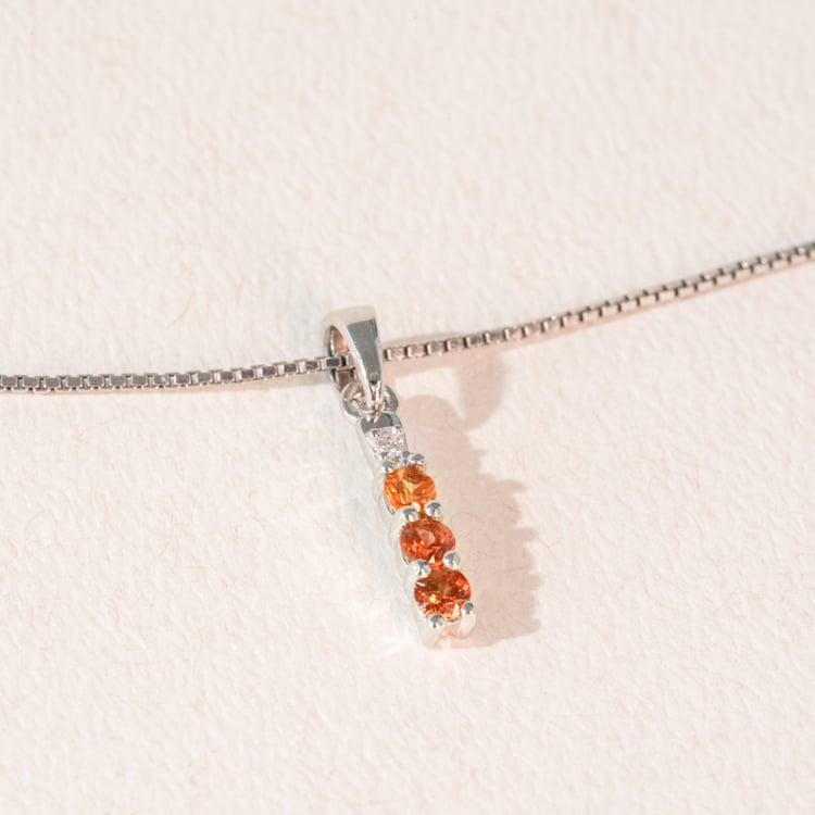 Něžný stříbrný přívěsek s oranžovými safíry Freesia 101030