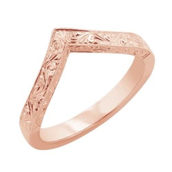 Vykrojený snubní prsten s ruční rytinou Lizzie