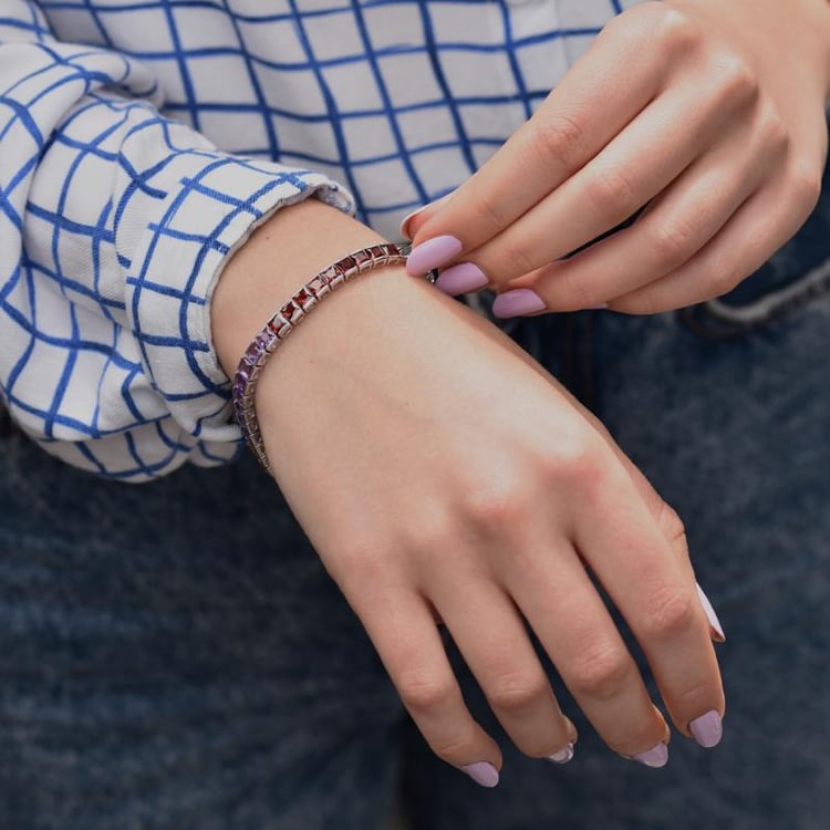 Náramek plný drahokamů ze stříbra 43631