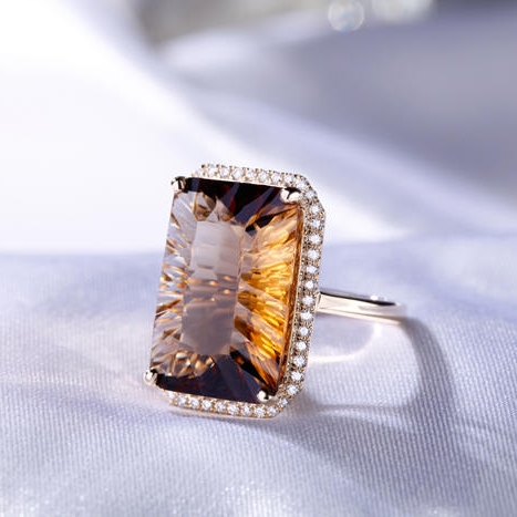 Zlatý topazový prsten s diamanty 6083