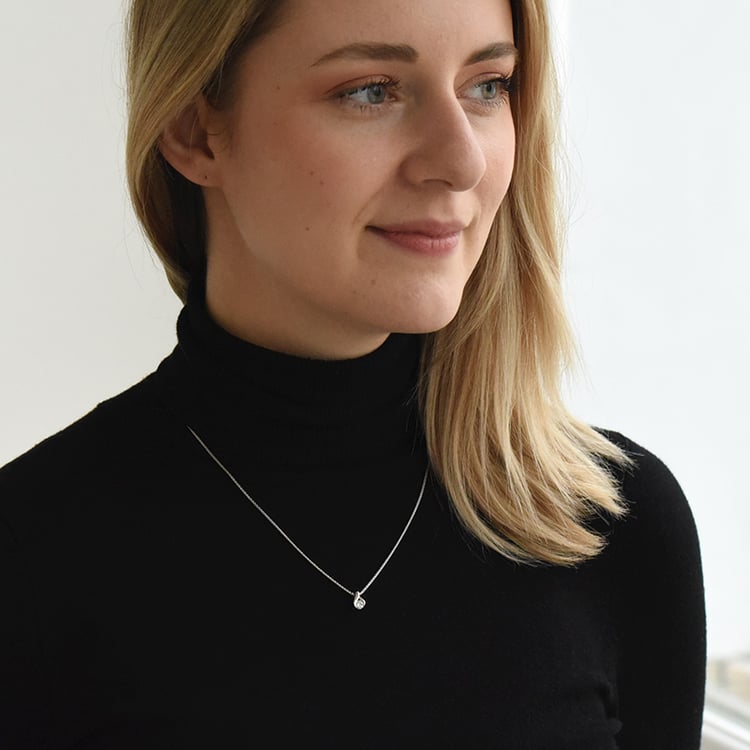 Platinový přívěsek s diamantem 72942