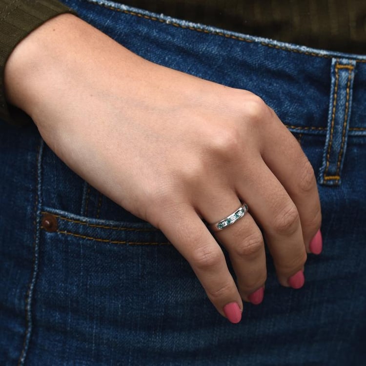 Platinový prsten plný smaragdů a diamantů 49760