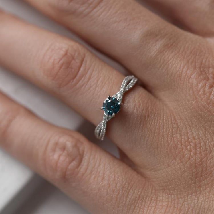 Prsten s modrým diamantem Sky 11327