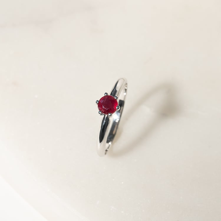 Zlatý zásnubní prsten s rubínem Mala 134924