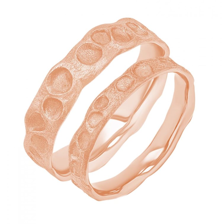 Snubní prsteny s atypickým povrchem ze zlata Iris 156413