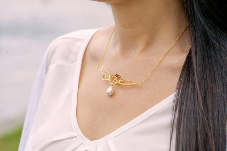 Pozlacený náhrdelník Lucette 6774