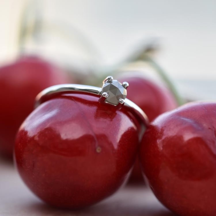 Prsten ze zlata s diamantem 44264