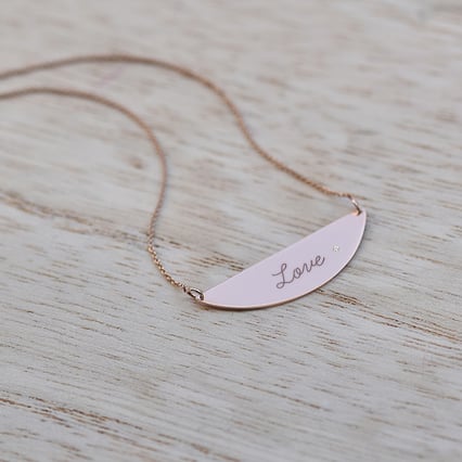 Zlatý půlměsíc s diamantem a gravírem dle vaší volby Liviane