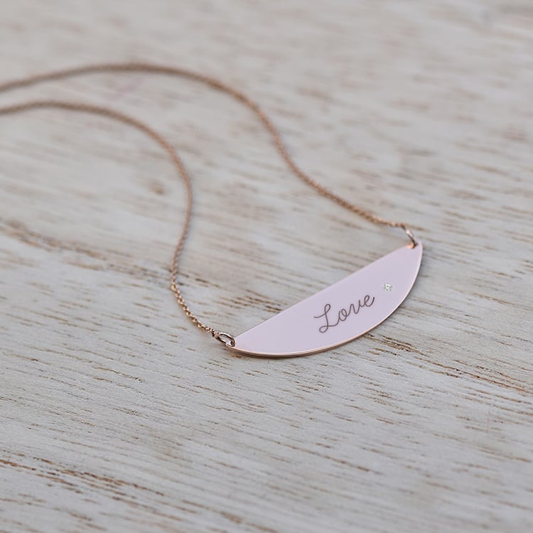 Zlatý půlměsíc s diamantem a gravírem dle vaší volby Liviane 114532