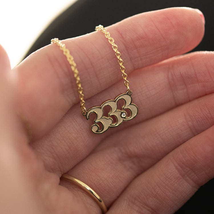 Stříbrný náhrdelník s diamantem Andělská čísla 134236