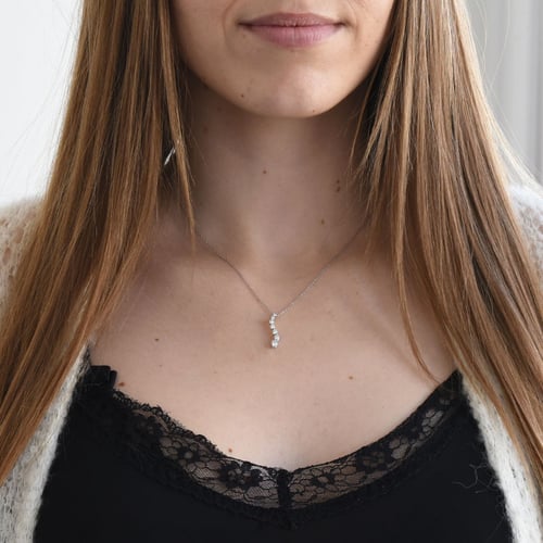 Elegantní přívěsek se zářivými diamanty Jessica