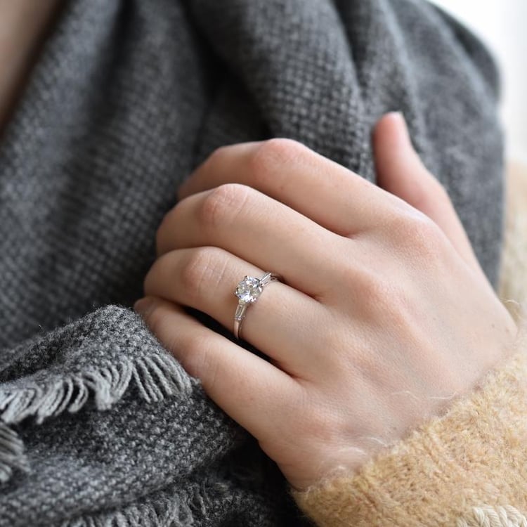 Platinový zásnubní prsten s diamanty Tamsin 28962