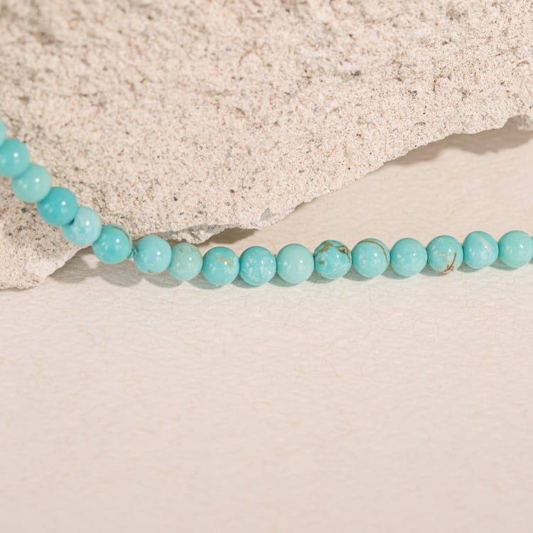 Stříbrný náhrdelník s howlitovými korálky Norma 104444