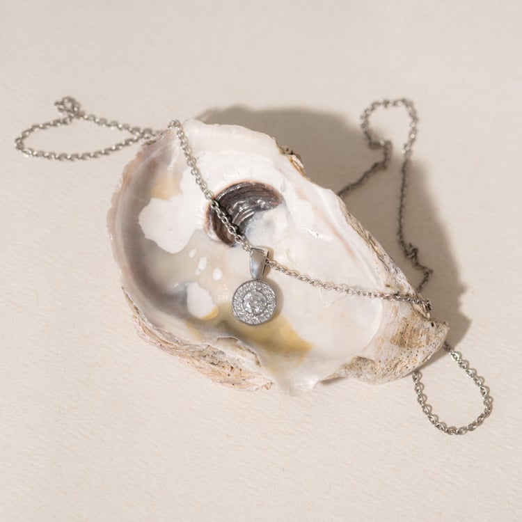 Kolekce šperků s moissanity a diamanty Camille 102032