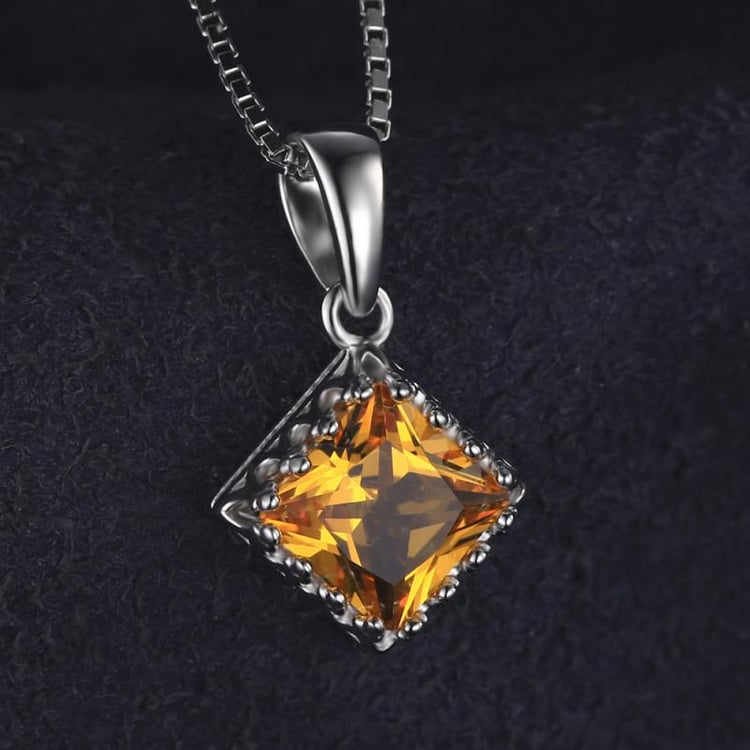 Safírový náhrdelník ze stříbra 20639