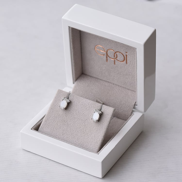 Stříbrné náušnice s měsíčním kamenem 72647