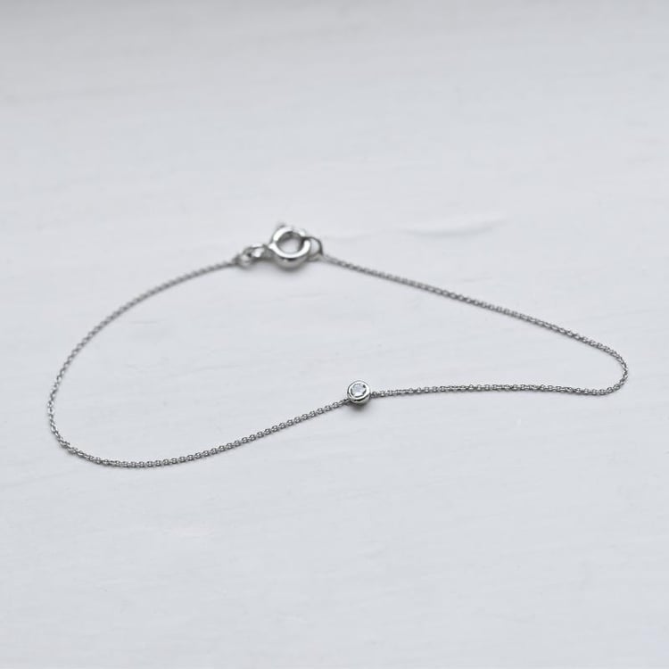 Minimalistický náramek s moissanitem Bonato 105110