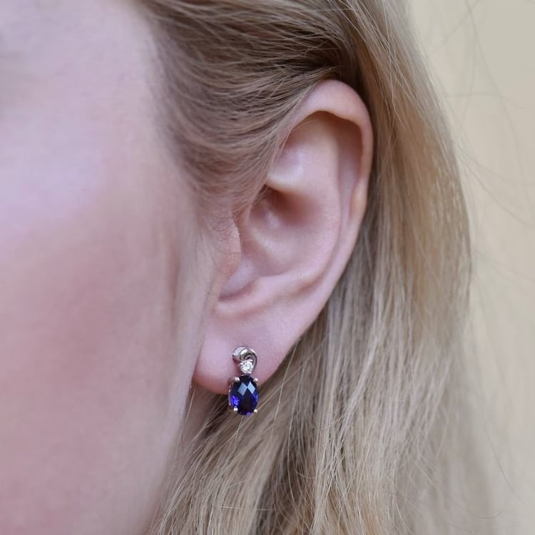 Stříbrné náušnice s oválnými safíry 106829