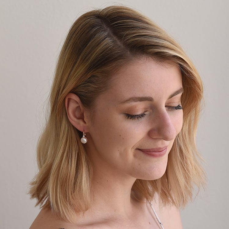 Visací náušnice s perlou 65329