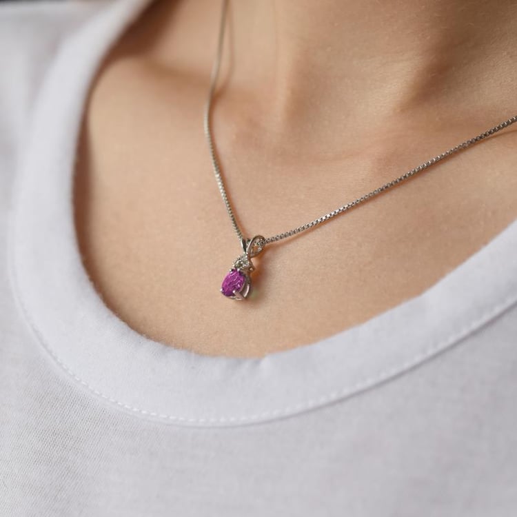 Safírový náhrdelník 14771