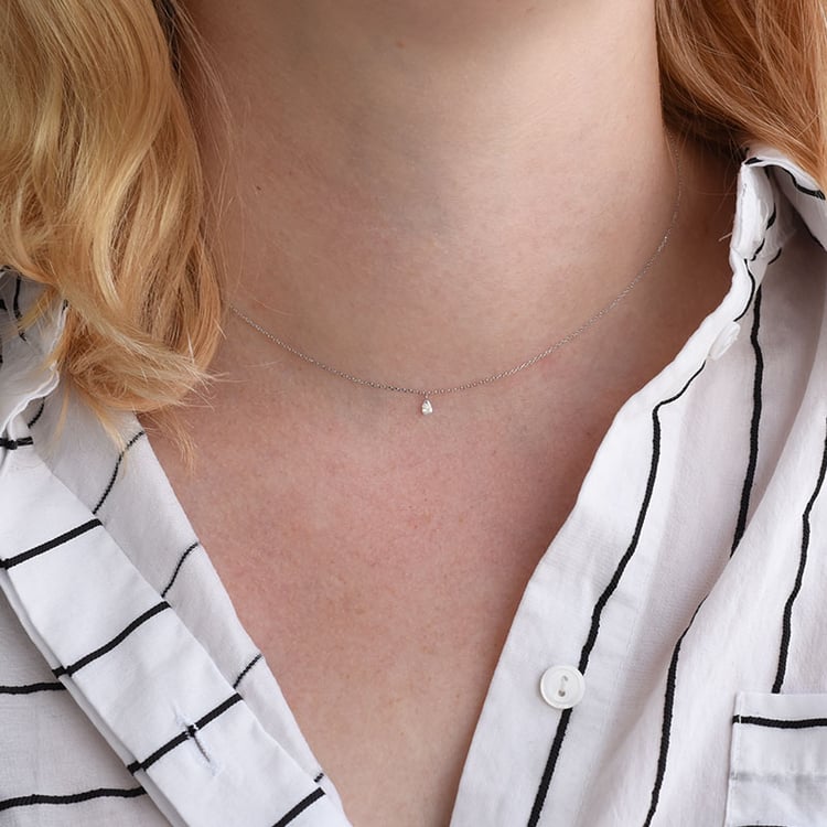 Náhrdelník s diamantem 87407