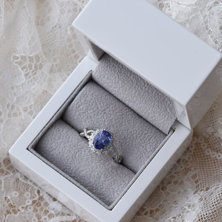 Zlatý zásnubní prsten 72329