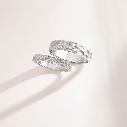 Snubní prsteny s atypickým povrchem Marry