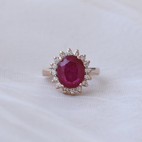 Halo prsten s rubínem a diamanty Chrys