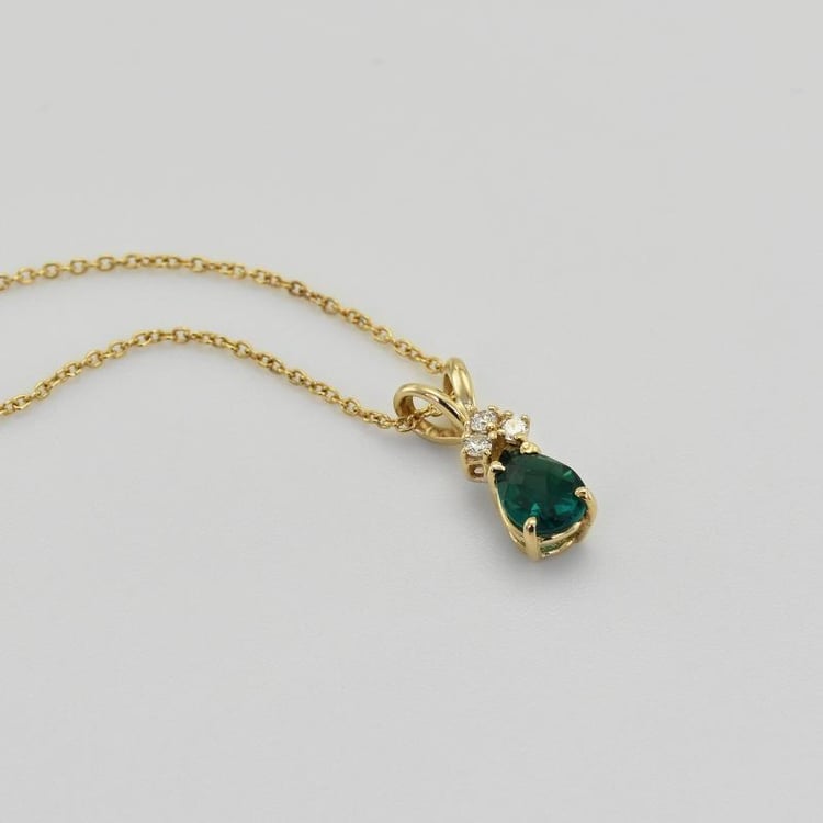 Smaragdový přívěsek 43675