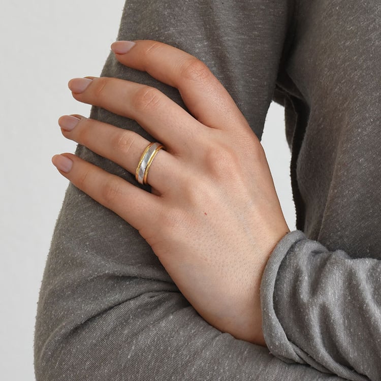 Dámský snubní prsten 77081