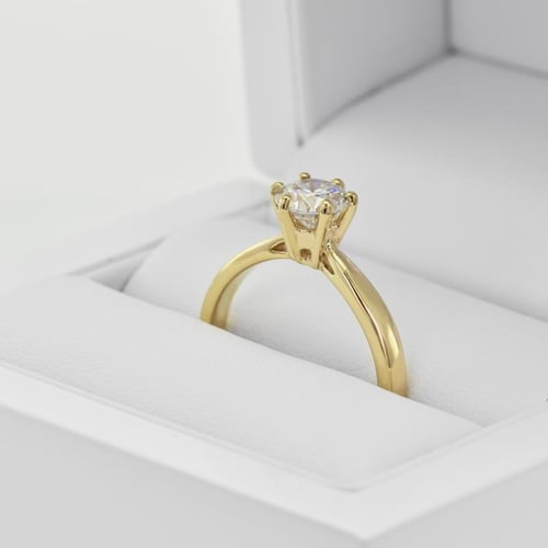 Zásnubní prsten s diamantem Sati