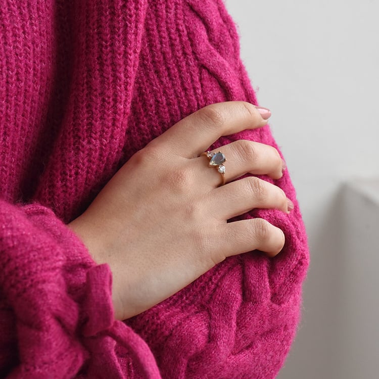 Zásnubní prsten s labradoritem a moissanity 73730