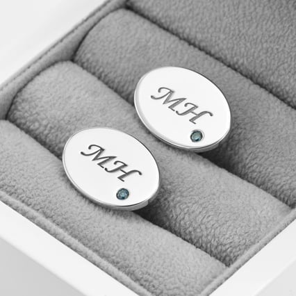 Stříbrné manžetové knoflíčky s gravírem a modrými diamanty Rigel