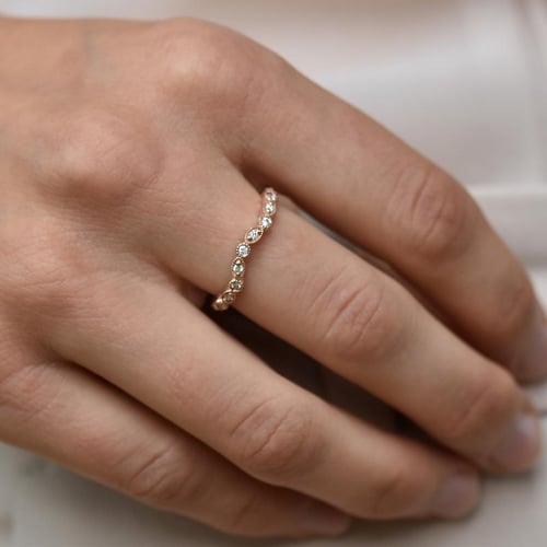 Zlatý eternity prsten s diamanty Lorava