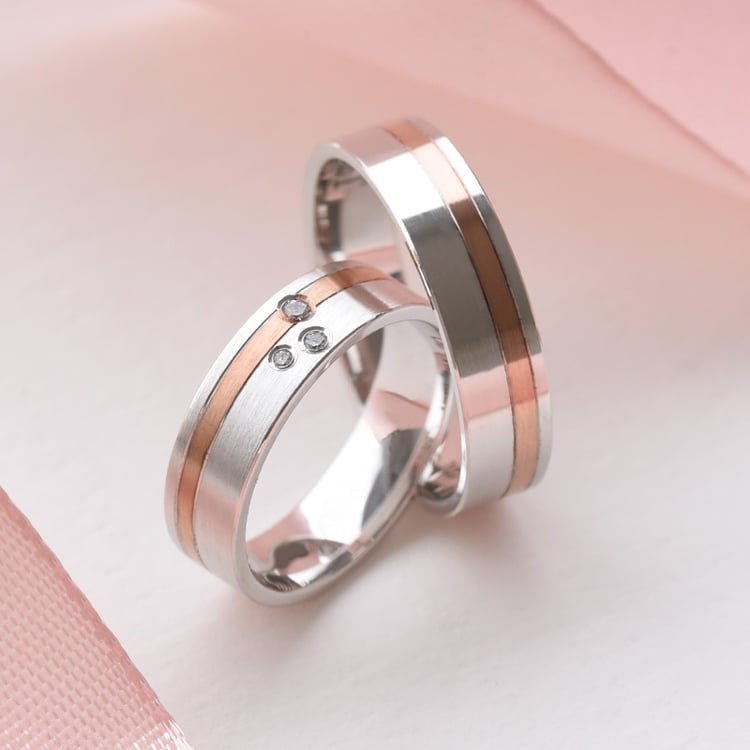 snubní prsteny se třemi diamanty 76847