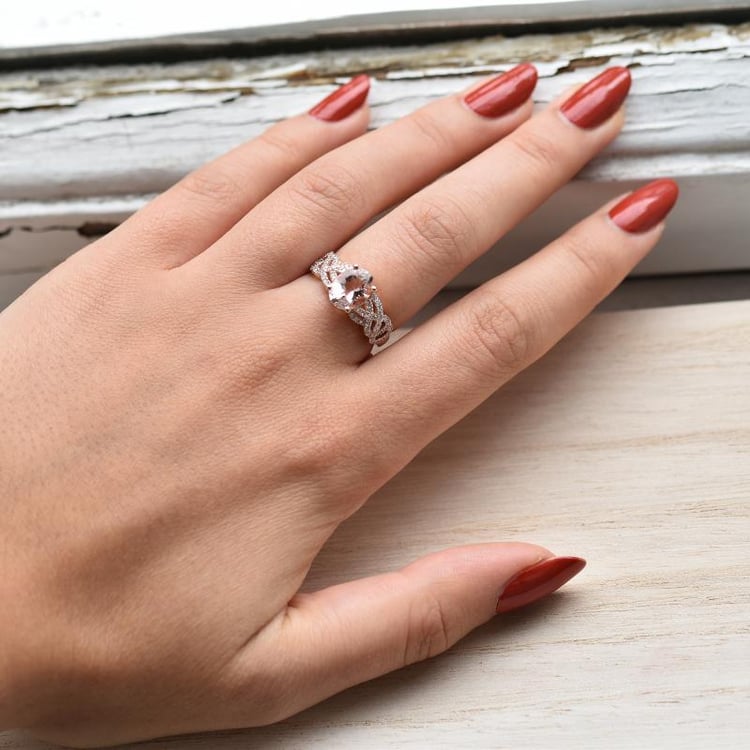 Prsten s morganitem a diamanty Lamah 9955