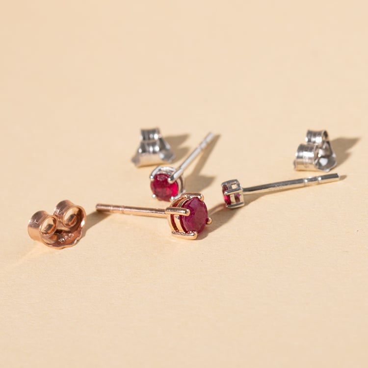 Stříbrné náušnice s rubíny s výběrem velikosti Franci 120761