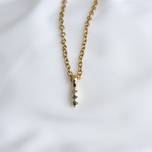 Stříbrný přívěsek s modrými diamanty Zusa